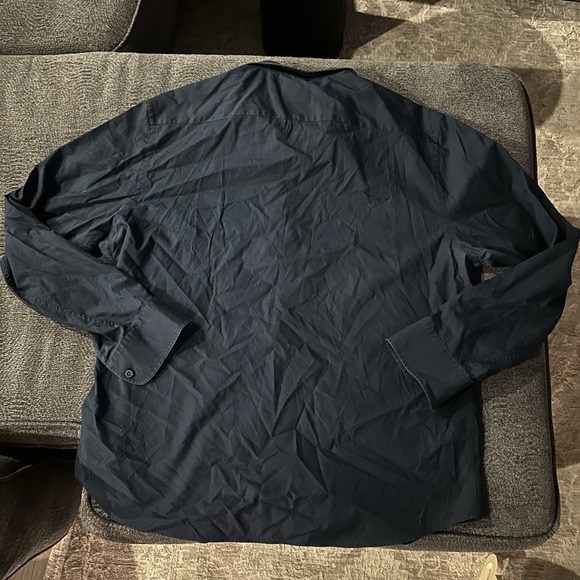 UNTUCKit Mens XL Button Down Shirt Long Sleeve Casual Solid Navy Blue 1X EUC - Picture 2 of 6